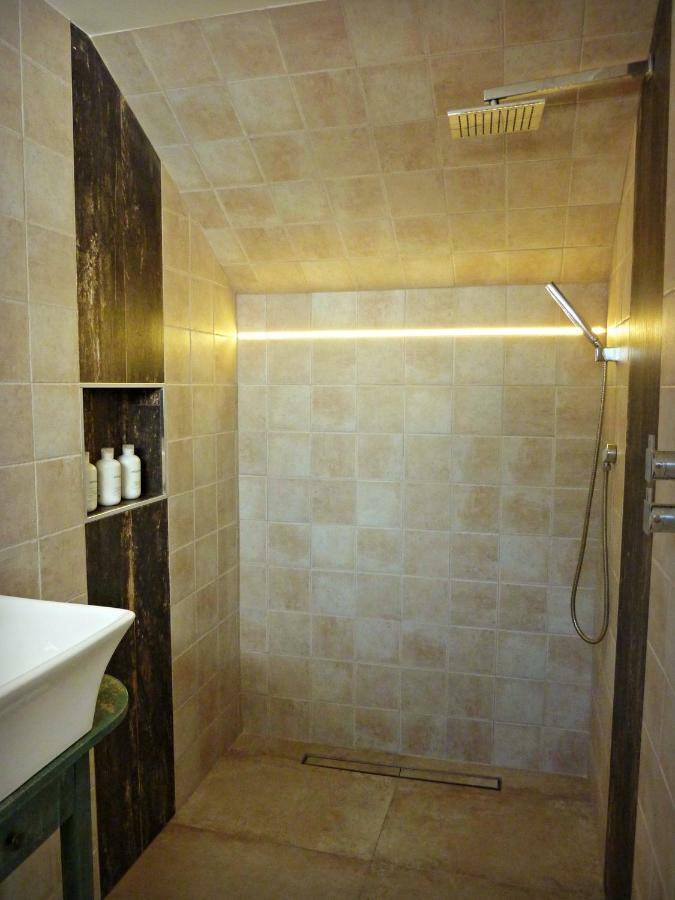 Villa Breeze Boutique Guest Rooms, Marbella Sitio de Calahonda Kültér fotó