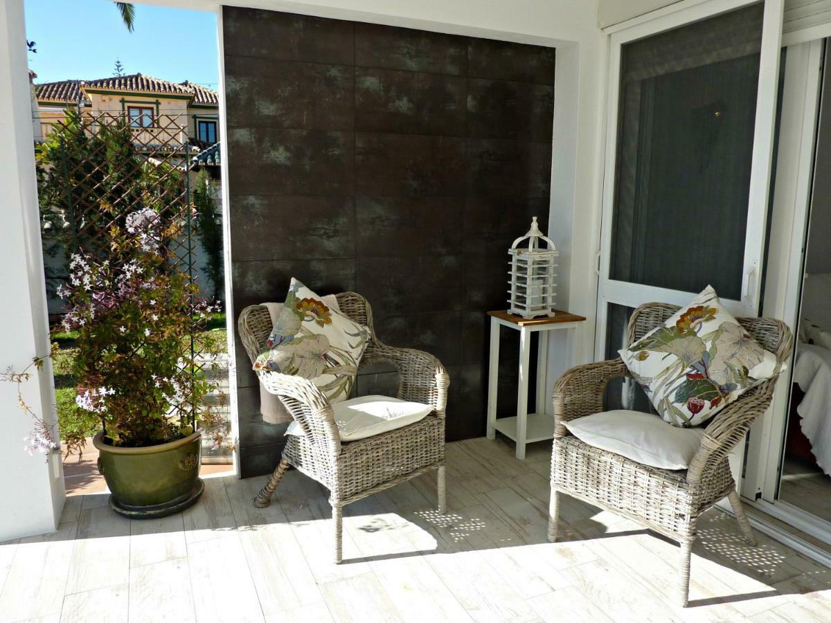 Villa Breeze Boutique Guest Rooms, Marbella Sitio de Calahonda Kültér fotó