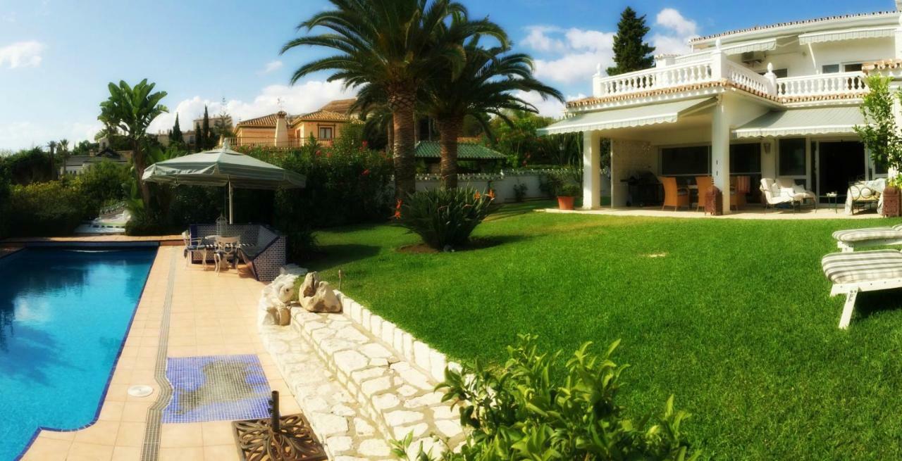 Villa Breeze Boutique Guest Rooms, Marbella Sitio de Calahonda Kültér fotó