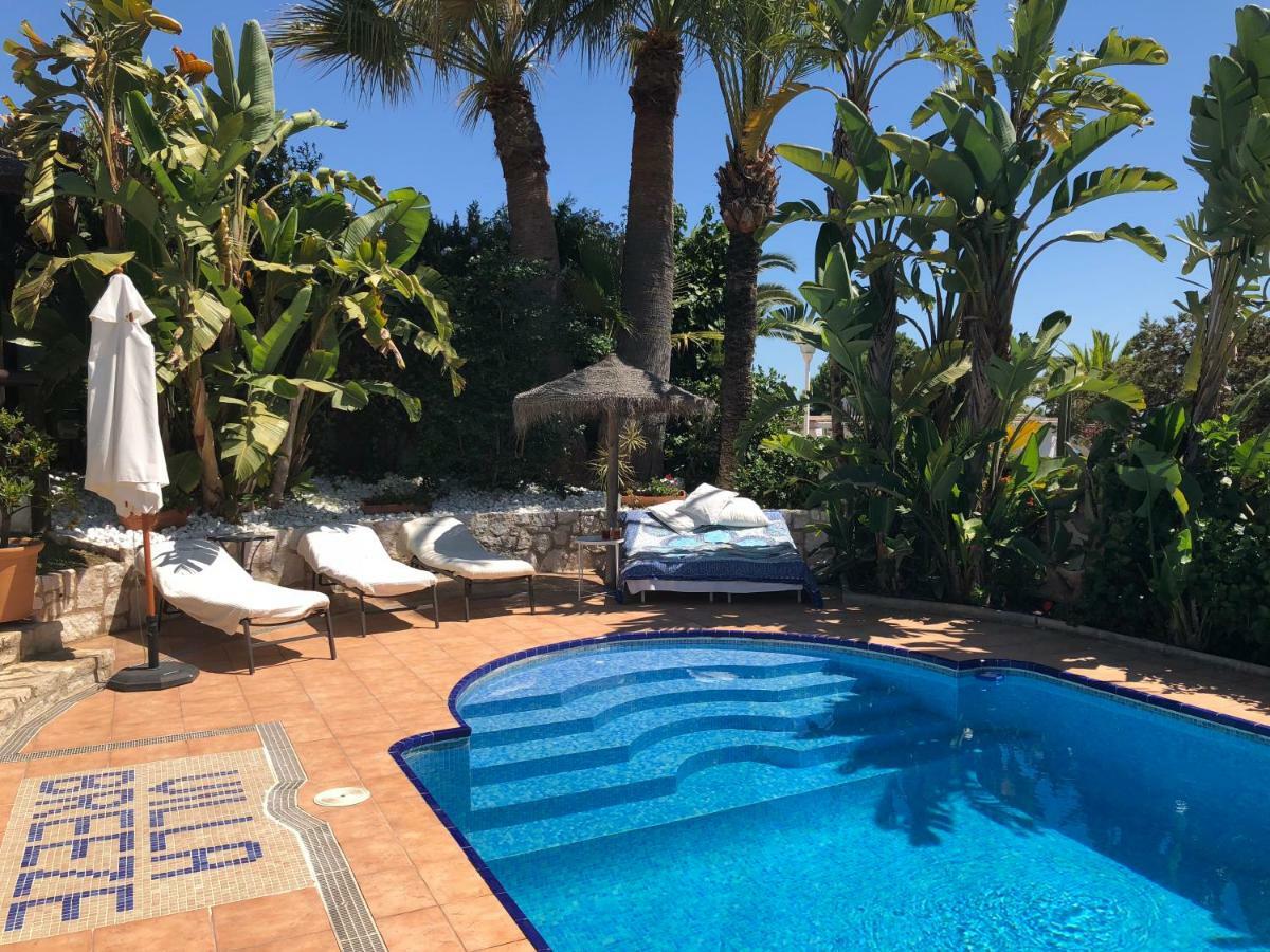 Villa Breeze Boutique Guest Rooms, Marbella Sitio de Calahonda Kültér fotó
